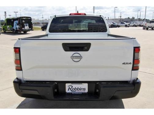 2025 Nissan Frontier S