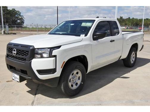 2025 Nissan Frontier S