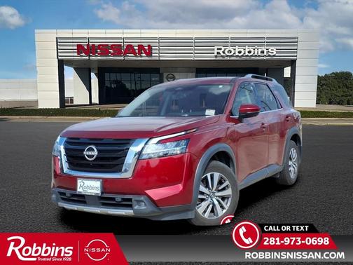 2022 Nissan Pathfinder SL