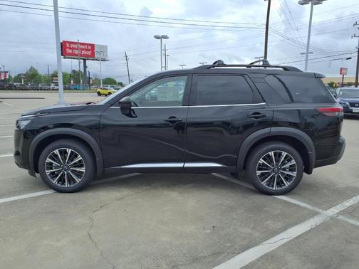 Black 2026 Nissan Pathfinder Platinum