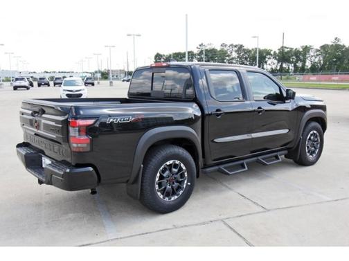 2025 Nissan Frontier PRO-X