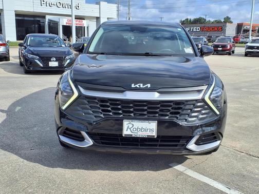 Fusion Orange 2024 Kia Sportage LX