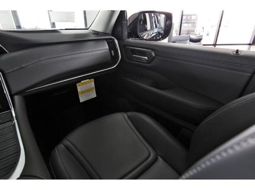 2025 Nissan Armada SV