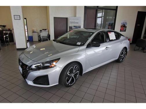 2024 Nissan Altima 2.5 SR