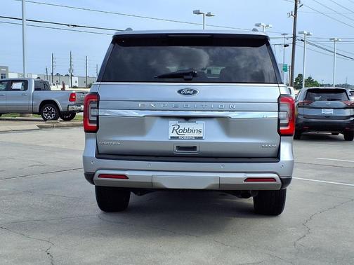 Iconic Silver Metallic 2024 Ford Expedition Max Limited