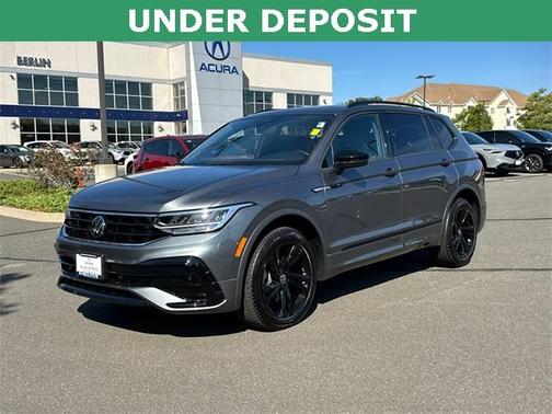 2024 Volkswagen Tiguan 2.0T SE R-Line Black