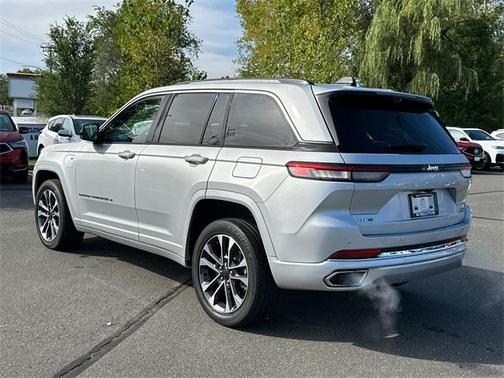 2023 Jeep Grand Cherokee 4xe Overland