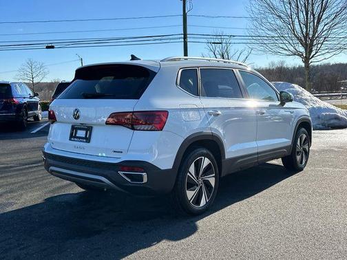 2024 Volkswagen Taos 1.5T SE