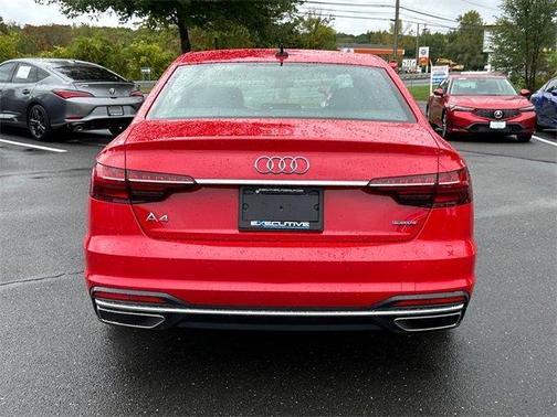 2024 Audi A4 45 S line quattro Premium