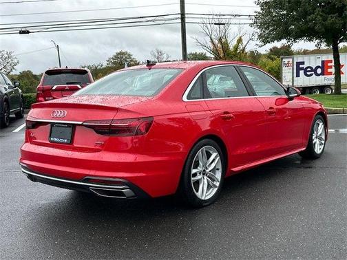 2024 Audi A4 45 S line quattro Premium