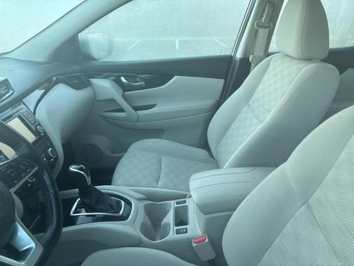 2018 Nissan Rogue Sport SV