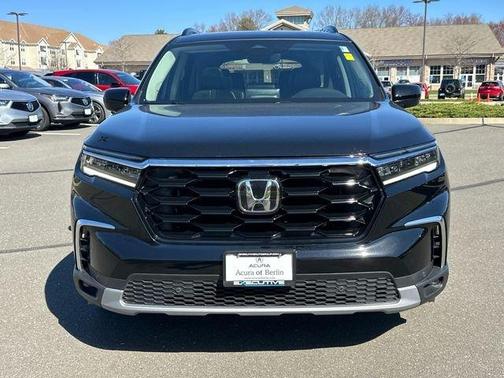 Black 2025 Honda Pilot Touring