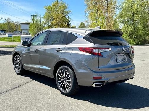 2025 Acura RDX Advance Package