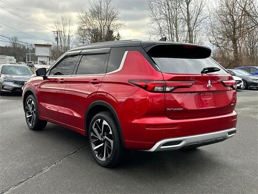 2024 Mitsubishi Outlander SEL Platinum Edition