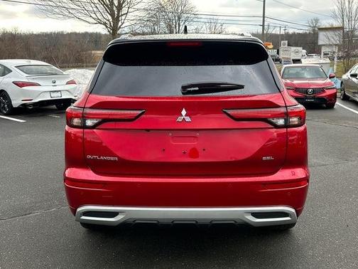 2024 Mitsubishi Outlander SEL Platinum Edition
