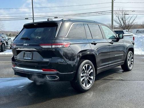 2023 Jeep Grand Cherokee 4xe Overland