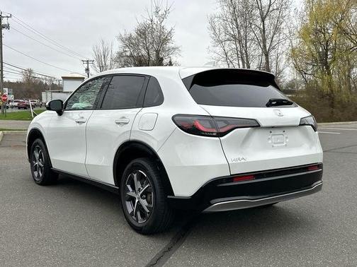 White 2025 Honda HR-V EX-L