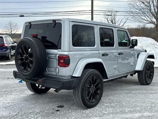 2024 Jeep Wrangler 4xe Sahara