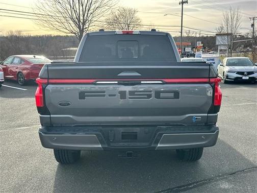 2022 Ford F-150 Lightning LARIAT
