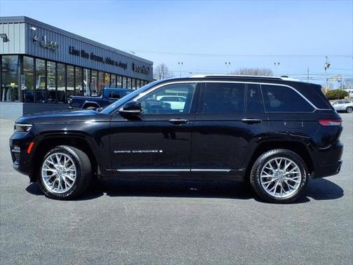 2022 Jeep Grand Cherokee Summit 4x4