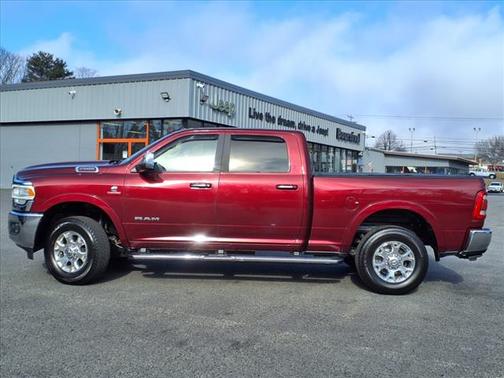 2022 RAM 2500 Laramie Crew Cab 4x4 64' Box