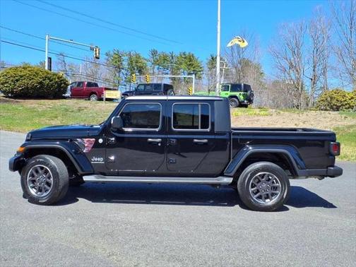 2023 Jeep Gladiator Overland 4x4