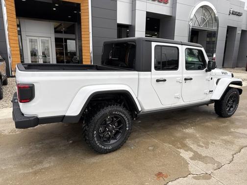 2025 Jeep Gladiator Willys