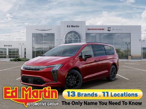 Red Hot Pearlcoat 2027 Chrysler Pacifica Limited