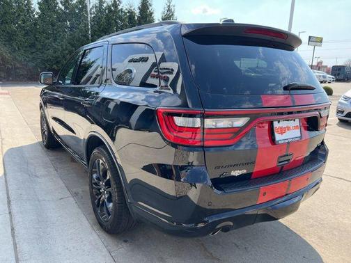 DB Black Crystal Clearcoat 2025 Dodge Durango R/T Plus AWD