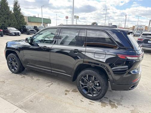 2025 Jeep Grand Cherokee 4xe Anniversary Edition