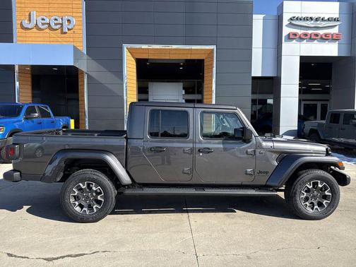2026 Jeep Gladiator Sahara 4x4