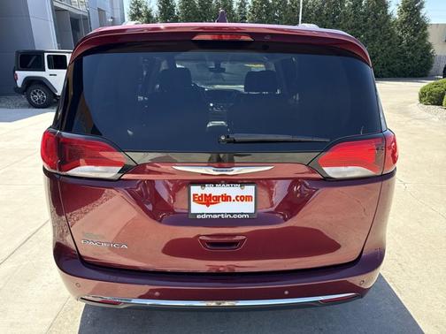 2018 Chrysler Pacifica Touring L Plus