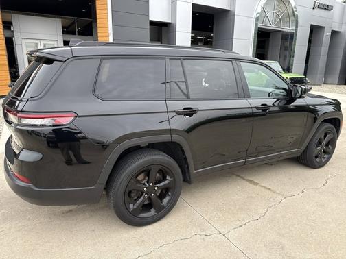 2021 Jeep Grand Cherokee L Altitude