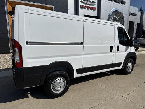 2025 RAM ProMaster 2500 Tradesman