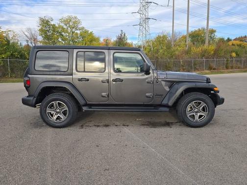 Granite Crystal Metallic Clearcoat 2022 Jeep Wrangler Unlimited Sport