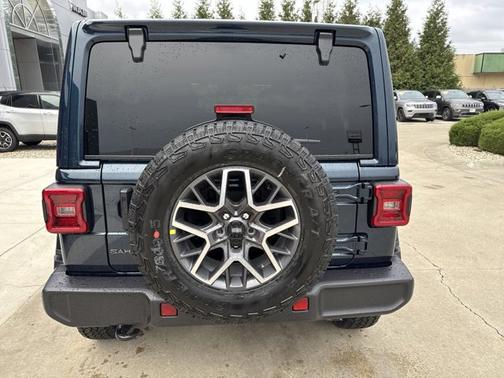 2025 Jeep Wrangler Sahara
