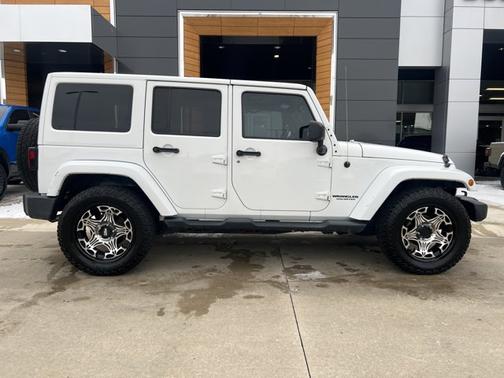 2013 Jeep Wrangler Unlimited Sahara