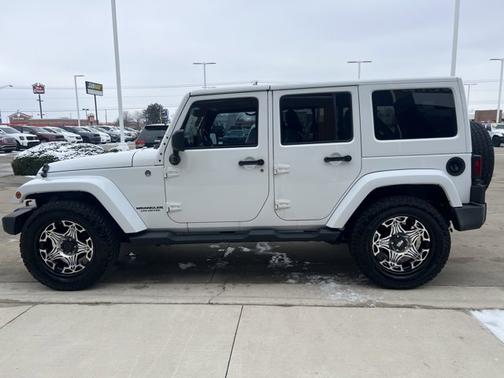 2013 Jeep Wrangler Unlimited Sahara