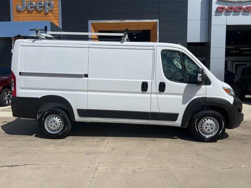 Bright White 2025 RAM ProMaster 2500 Tradesman