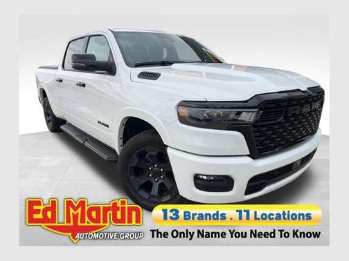 Bright White Clearcoat 2025 RAM 1500 Big Horn/Lone Star