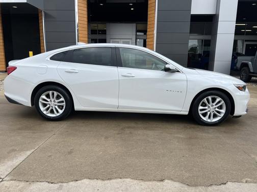 2016 Chevrolet Malibu 1LT