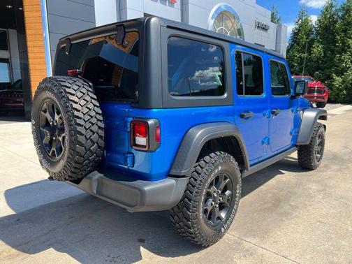 Blue Pearl 2022 Jeep Wrangler Willys