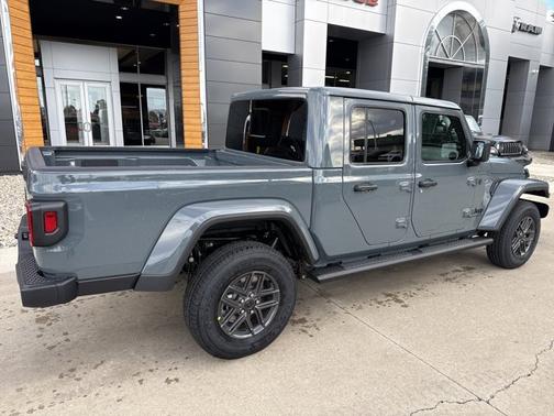2026 Jeep Gladiator Sport S