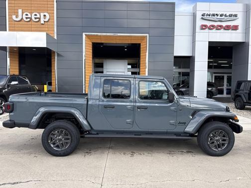 2026 Jeep Gladiator Sport S