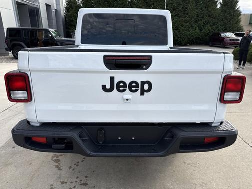 2026 Jeep Gladiator Sport S