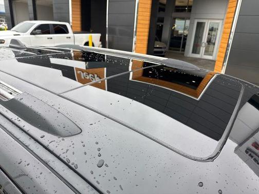 Diamond Black Crystal Pearlcoat 2021 Jeep Grand Cherokee Limited