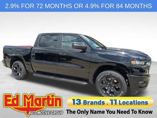 Diamond Black Crystal Pearlcoat 2026 RAM 1500 Express