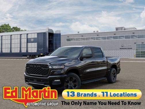 Diamond Black Crystal Pearlcoat 2026 RAM 1500 Express