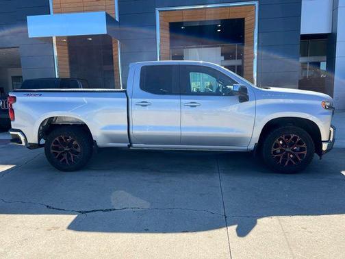 Silver Ice Metallic 2020 Chevrolet Silverado 1500 LT