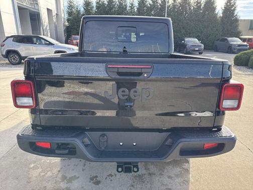 2025 Jeep Gladiator Nighthawk